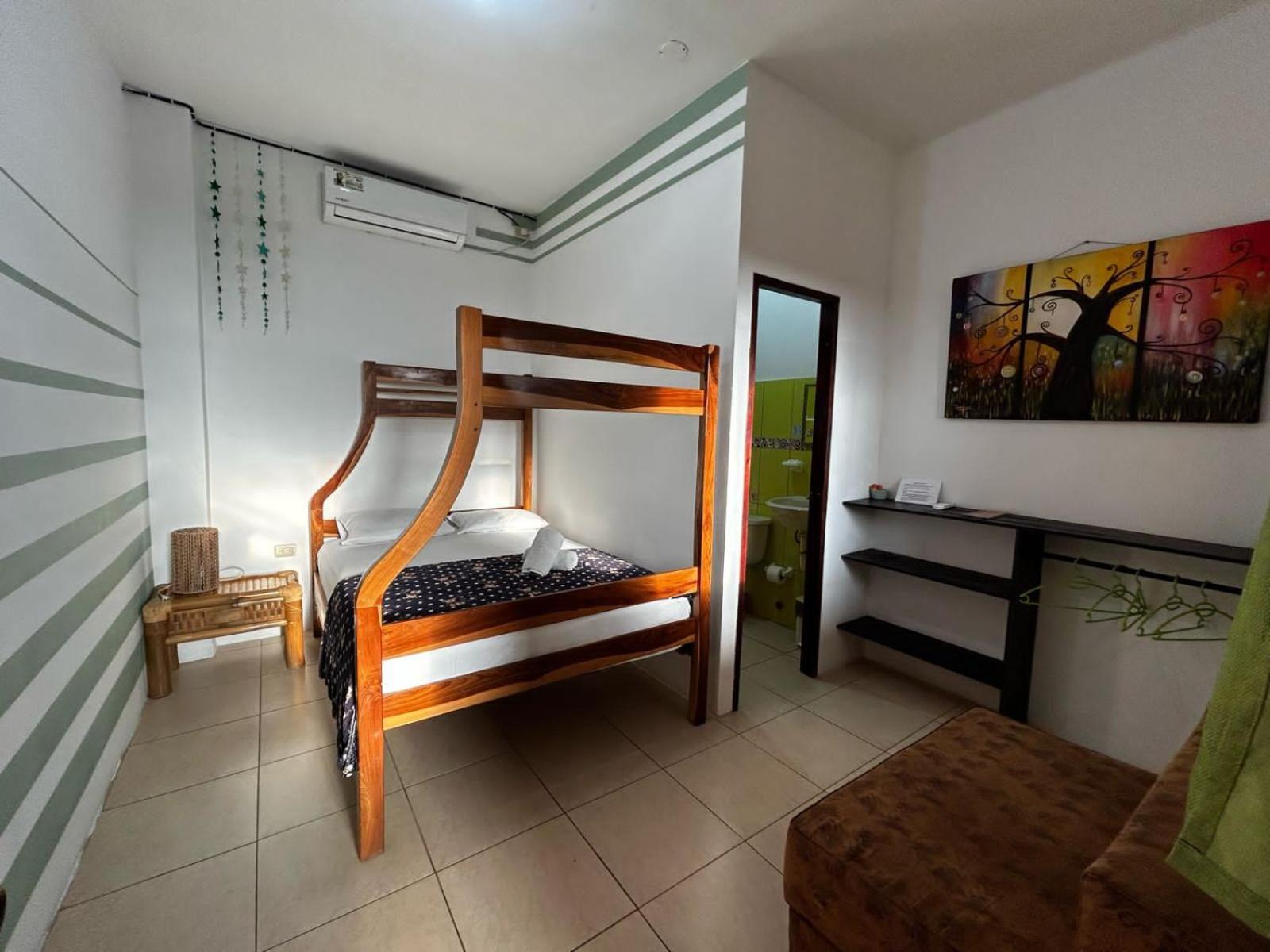 Hostal Casa Taisha Montanita Bagian luar foto
